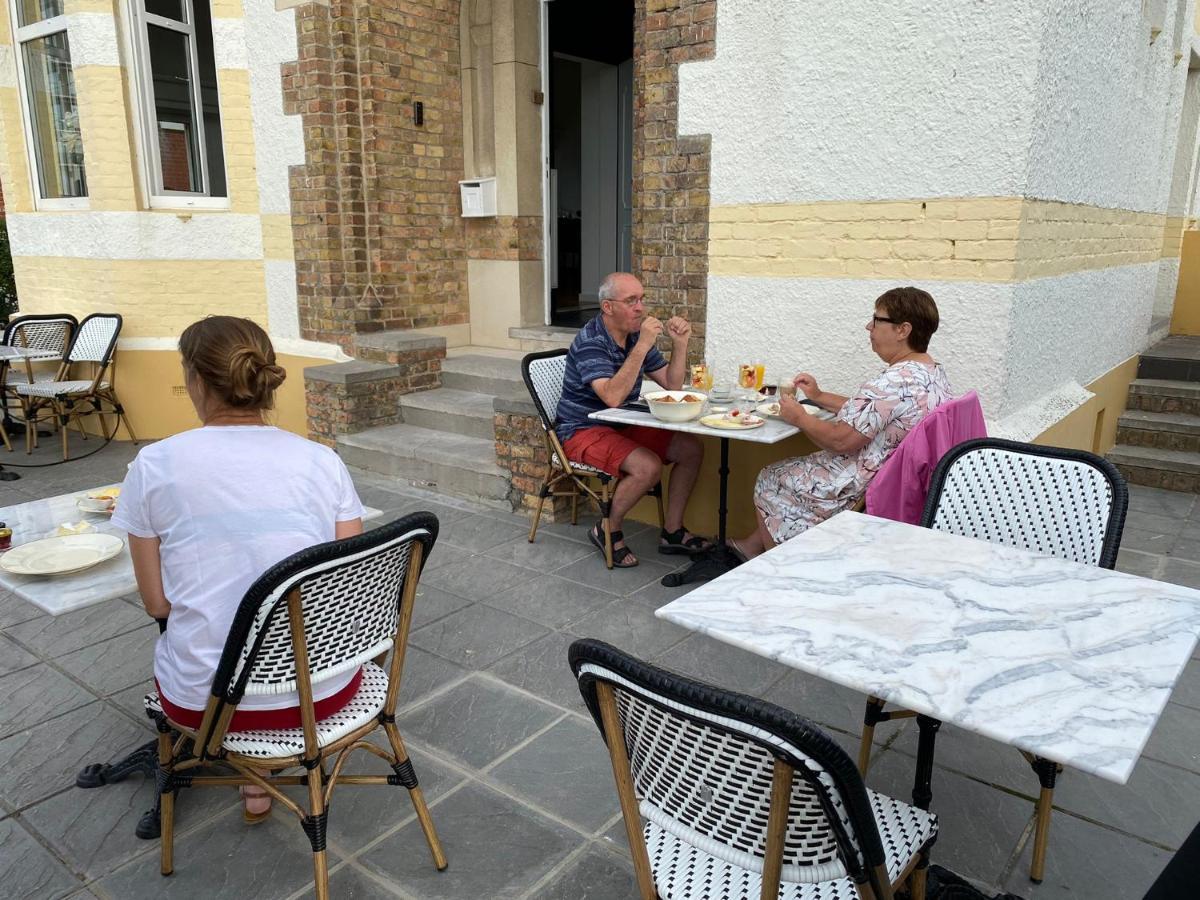 Bed & Breakfast Maison Noire Westende-Bad Incl Parking & Ontbijt Middelkerke Bagian luar foto