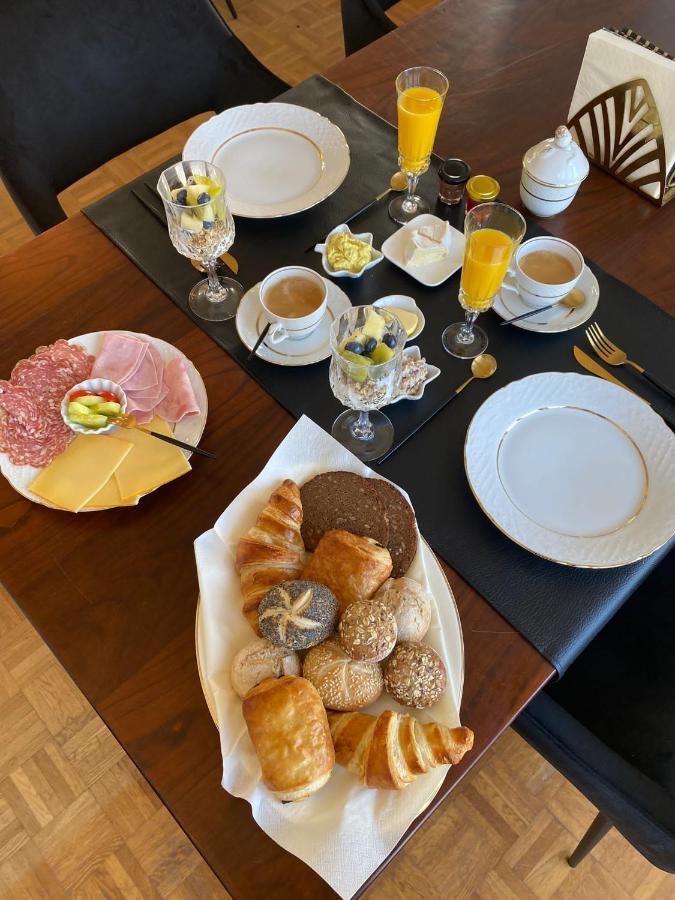 Bed & Breakfast Maison Noire Westende-Bad Incl Parking & Ontbijt Middelkerke Bagian luar foto