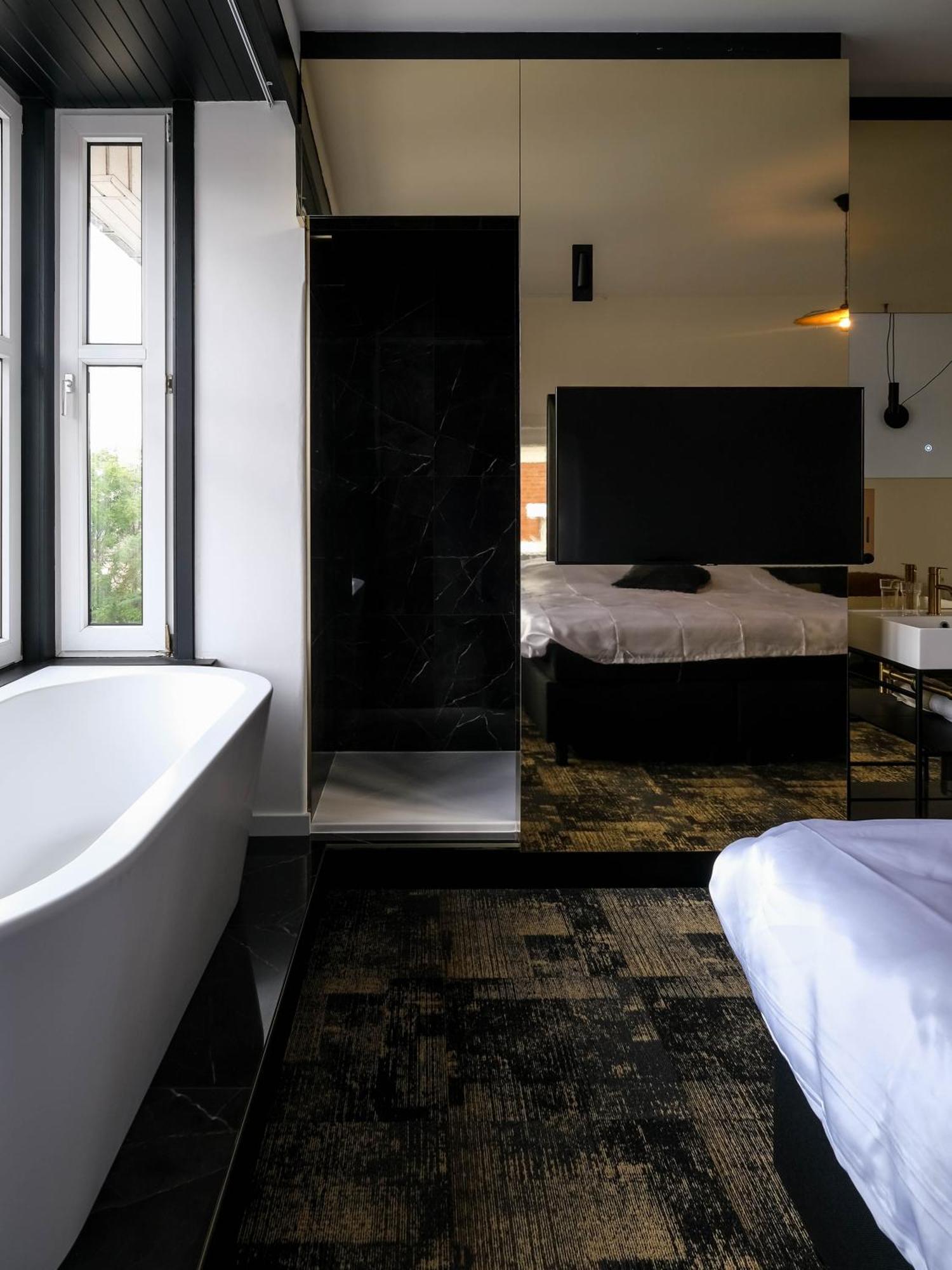 Bed & Breakfast Maison Noire Westende-Bad Incl Parking & Ontbijt Middelkerke Bagian luar foto